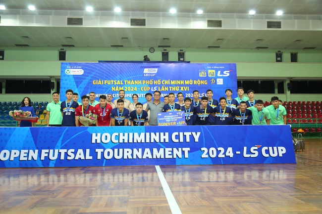 Thủ thành số 1 futsal Việt Nam được vinh danh - Ảnh 4.